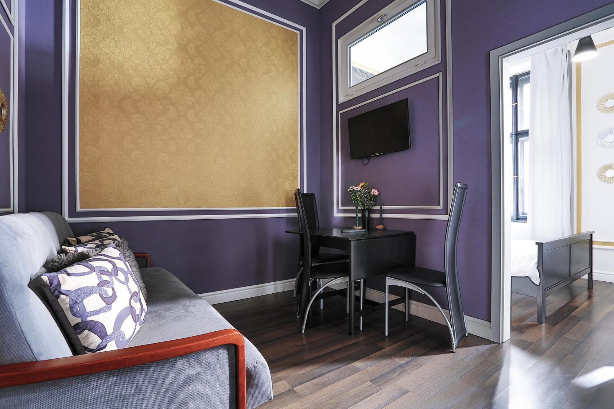 Two-Bedroom Haven In The Old Town Praga Zewnętrze zdjęcie