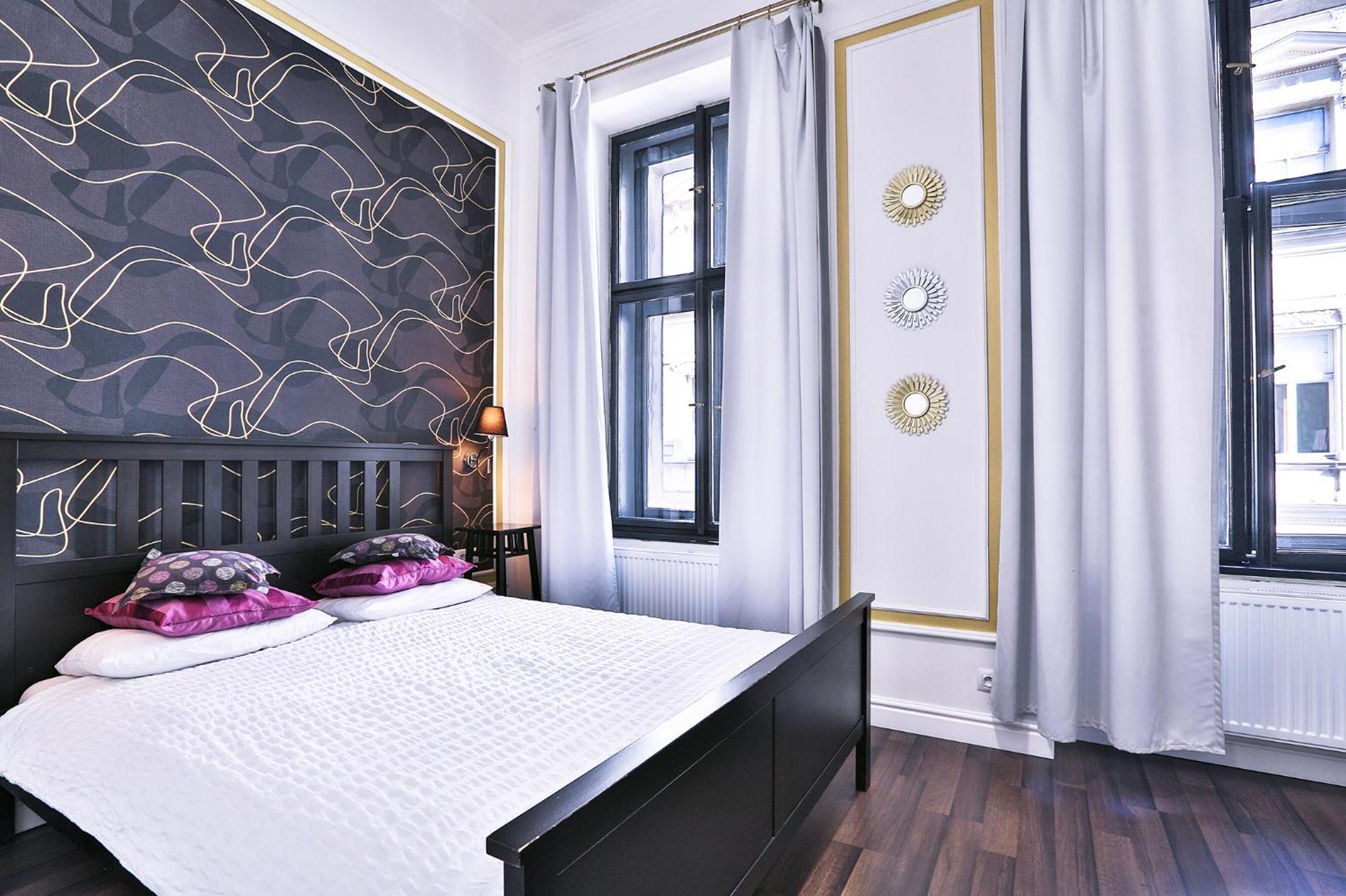 Two-Bedroom Haven In The Old Town Praga Zewnętrze zdjęcie